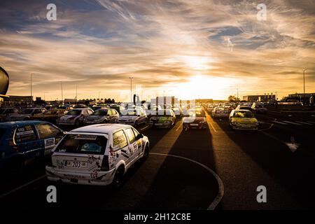 Chateauroux, Frankreich. 15. Okt, 2021. Ambiance Parc fermé während des Finale Coupe de France des Rallye 2021 Châteauroux Métropole Centre Val-de-Loire, vom 15. Bis 16. Oktober in Châteauroux, Frankreich - Foto Bastien Roux / DPPI Credit: DPPI Media/Alamy Live News Stockfoto