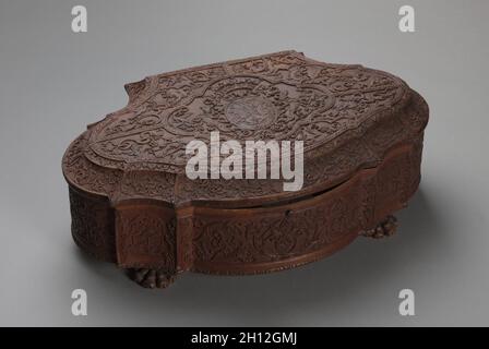 Box (2 von 2), Anfang des 18. Jahrhunderts. Bagard (Französisch). Holz; insgesamt: 37.5 x 23.8 x 11.2 cm (14 3/4 x 9 3/8 x 4 7/16 Zoll). Stockfoto