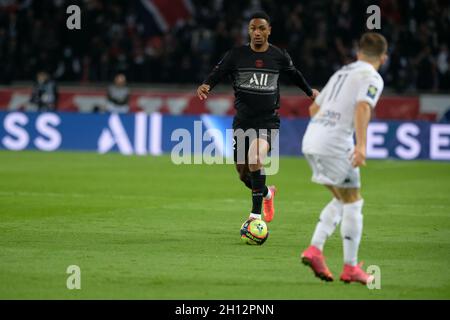 Paris, Frankreich. Oktober 2021. PSG-Verteidiger ABDOU DIALLO in Aktion während der französischen Fußballmeisterschaft isst die Ligue 1 Uber zwischen Paris Saint Germain und Angers im Parc des Princes Stadium - Paris Frankreich.PSG gewann 2:1 (Bildquelle: © Pierre Stevenin/ZUMA Press Wire) Stockfoto