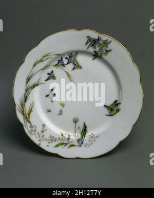 Platte: Combat, C. 1876. Félix Bracquemond (Französisch, 1833-1914), Haviland & Co (Französisch). Porzellan; Durchmesser: 24.1 cm (9 1/2 in.). Stockfoto