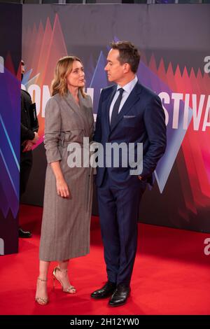 London, Großbritannien. 15. Oktober 2021. Keeley Hawes und Matthew Macfadyen nehmen an der britischen Premiere von „Succession“ während des 65. BFI London Film Festival in der Royal Festival Hall am 15. Oktober 2021 in London, England, Teil. Foto von Gary Mitchell/Alamy Live News Stockfoto