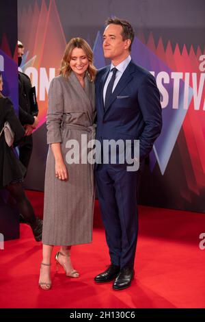 London, Großbritannien. 15. Oktober 2021. Keeley Hawes und Matthew Macfadyen nehmen an der britischen Premiere von „Succession“ während des 65. BFI London Film Festival in der Royal Festival Hall am 15. Oktober 2021 in London, England, Teil. Foto von Gary Mitchell/Alamy Live News Stockfoto