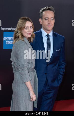 London, Großbritannien. Oktober 2021. Keeley Hawes und Matthew Macfadyen nehmen an der Nachfolgeuraufführung im Rahmen des 65. BFI London Film Festival in der Royal Festival Hall in London, England, am 15. Oktober 2021 Teil. Foto von Aurore Marechal/ABACAPRESS.COM Quelle: Abaca Press/Alamy Live News Stockfoto