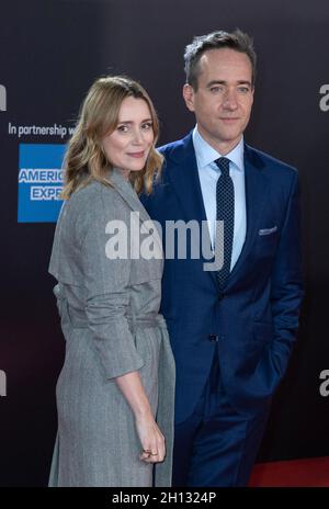 London, Großbritannien. Oktober 2021. Keeley Hawes und Matthew Macfadyen nehmen an der Nachfolgeuraufführung im Rahmen des 65. BFI London Film Festival in der Royal Festival Hall in London, England, am 15. Oktober 2021 Teil. Foto von Aurore Marechal/ABACAPRESS.COM Quelle: Abaca Press/Alamy Live News Stockfoto