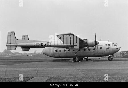 Französische Luftwaffe Nord Noratlas Transportflugzeug Seriennummer 159 312-BG bei RAF Mildenhall in England am 22. Mai 1977. Stockfoto