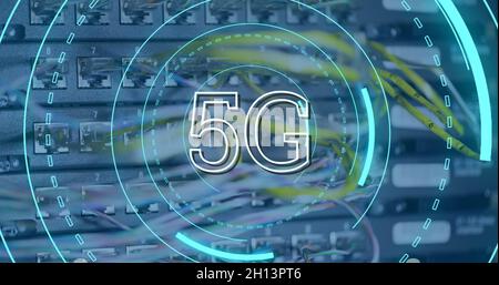 5G geschrieben in der Mitte eines futuristischen Kreisen 4k Stockfoto