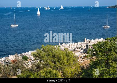 Der Seemannsfriedhof von Saint-Tropez an der Côte d'Azur, Frankreich Stockfoto