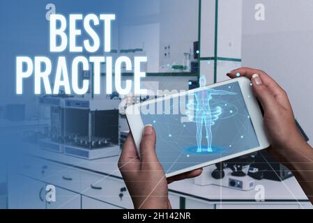 Konzeptunterschrift Best Practice. Geschäftsansatz kommerzielle Verfahren, die akzeptiert werden, werden als korrekter Touchscreen von Mobilgeräten vorgeschrieben Stockfoto