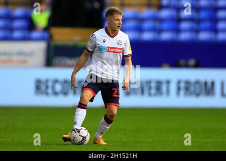 Bolton, Großbritannien. Oktober 2021. Lloyd Isgrove #23 von Bolton Wanderers in Bolton, Vereinigtes Königreich am 10/16/2021. (Foto von Conor Molloy/News Images/Sipa USA) Quelle: SIPA USA/Alamy Live News Stockfoto