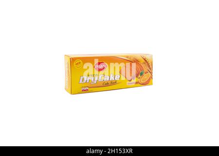 Pran Spezielle trockene Kuchen Rusk auf weißem Hintergrund Stockfoto