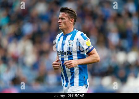 Huddersfield, Großbritannien. Oktober 2021. Jonathan Hogg #6 von Huddersfield Town in Huddersfield, Vereinigtes Königreich am 10/16/2021. (Foto von Ben Early/News Images/Sipa USA) Quelle: SIPA USA/Alamy Live News Stockfoto