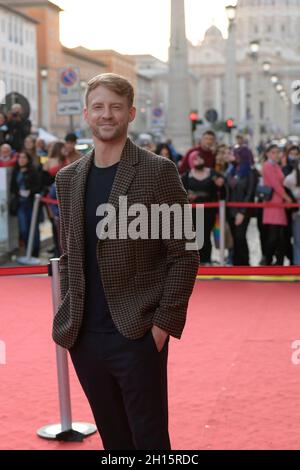 Rom, Italien. Oktober 2021. Nikolay Moss nimmt an der Time is Up Film Red Carpet im Auditorium Conciliazione Teil. (Foto: Mario Cartelli/SOPA Images/Sipa USA) Quelle: SIPA USA/Alamy Live News Stockfoto