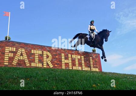 Fair Hill, MD, USA. Oktober 2021. 16. Oktober 2021: William Coleman (USA), an Bord von Dondante, während der Maryland Five-Star in der Fair Hill Special Event Zone in Fair Hill, Maryland, am 16. Oktober 2021. Jon Durr/Eclipse Sportswire/CSM/Alamy Live News Stockfoto