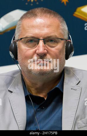 Turin, Italien. Oktober 2021. Der bulgarische Schriftsteller Georgi Gospodinov ist Gast der Turiner Buchmesse 2021. Stockfoto