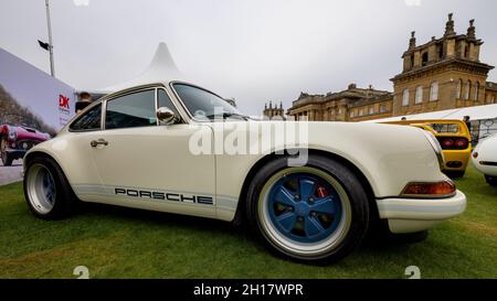 1991 Porsche 911 Reimagined by Singer, zu sehen beim Concours d’Elegance, der am 5. September 2021 im Schloss Blenheim stattfand Stockfoto