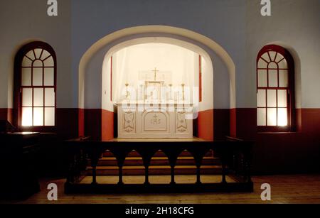 Der Altar in der Katholischen Kapelle im Kilmainham Gefängnis, Dublin, Irland - wo Grace Gifford Joseph Plunkett heiratete Stockfoto