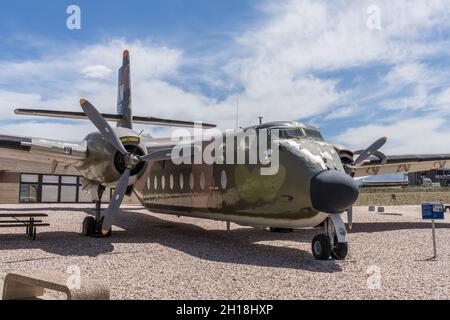 A de Havilland C-7B Caribou taktisches Transportflugzeug, das mit STOL, Short Take-ff und Landefunktionen ausgestattet ist. Stockfoto