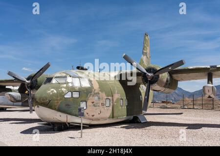 Ein Fairchild C-123 Anbieter militärischer Transport im Hill Aerospace Museum in Utah. Stockfoto