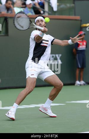 Nikoloz Basilashvili (GEO) besiegte Taylor Fritz (USA) 7-6 (7-5), 6-3, bei den BNP Paribas Open, die am 16. Oktober 2021 im Indian Wells Tennis Garden in Indian Wells, Kalifornien, gespielt wurde: © Karla Kinne/Tennisclix/CSM Stockfoto