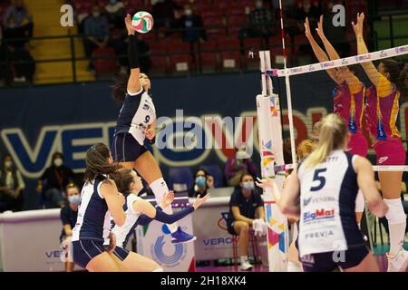 Franca Villani (Cieri '76 Volleyball) beim Vero Volley Monza gegen reale Mutua Fenera Chieri, Volleyball Italienische Serie A1 Frauenspiel in Monza (MB), Italien, Oktober 17 2021 Stockfoto