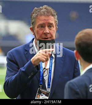 Dan Marino, die Legende der Miami Dolphins, plaudert vor dem Spiel der NFL International Series zwischen den Delfinen und den Jacksonville Jaguars im Tottenham Hotsp Stockfoto