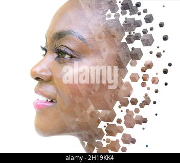 Ein Porträt einer Frau kombiniert mit 3D-Grafiken in einer Doppelbelichtungstechnik. Stockfoto