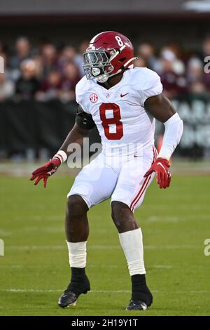 Starkville, MS, USA. Oktober 2021. Christian Harris (8), Linebacker von Alabama Crimson Tide, während des NCAA-Fußballspiels zwischen der Alabama Crimson Tide und den Mississippi State Bulldogs im Davis Wade Stadium in Starkville, MS. (Foto: Kevin Langley/CSM). Kredit: csm/Alamy Live Nachrichten Stockfoto