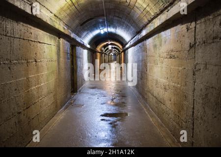 dh Nazi-Gebäude UNTERIRDISCHES KRANKENHAUS GUERNSEY deutsche Untergründe Korridor Kanal Inseln Besetzung Stockfoto