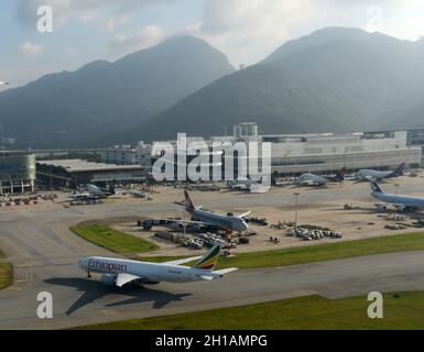 Luftaufnahme des HKIA - Cathay pacific Frachtterminals in Hongkong. Stockfoto