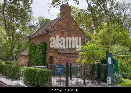 Captain Cook's Cottage, das Jugendhaus des großen Seefahrers in Whitby, England, wurde in Fitzroy Gardens, Melbourne, Australien, umgebaut Stockfoto