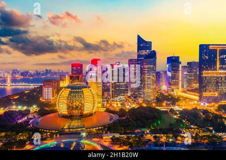 Luftaufnahmen der modernen Architektur der Stadt Hangzhou. Stockfoto