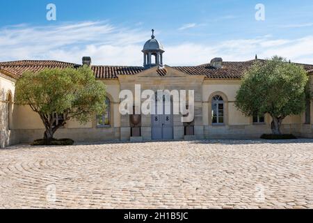 Château Pétros, ein kleines (11,4 ha), aber erstklassiges Weingut in der Appellation Pomerol von Bordeaux, Frankreich Stockfoto