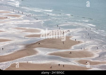 Escalles Strand bei Ebbe, von Cap Blanc-Nez aus gesehen. Opal Coast, Frankreich Stockfoto