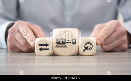 Holzblöcke mit Symbol des 2fa-Konzepts Stockfoto