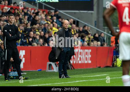 Brondby, Dänemark. , . Cheftrainer Niels Frederiksen aus Broendby, WENN er während des 3F-Superliga-Spiels zwischen Broendby IF und Vejle Boldklub im Brondby-Stadion gesehen wird. (Foto: Gonzales Photo/Alamy Live News Stockfoto