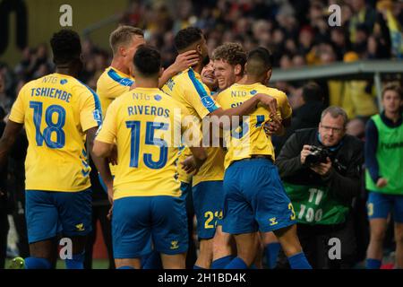 Brondby, Dänemark. , . Christian Cappis (23) von Broendby IF erzielt im 3F Superliga-Spiel zwischen Broendby IF und Vejle Boldklub im Brondby Stadion 3-2 Punkte. (Foto: Gonzales Photo/Alamy Live News Stockfoto