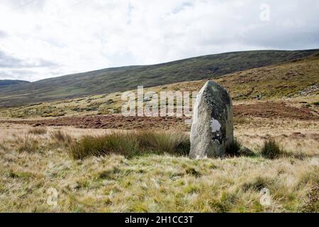 Steinstand bei Bwlch y Ddeufaen, der an der Roman Road von Llanfairfechan zum Conwy Valley Snowdonia North Wales liegt Stockfoto