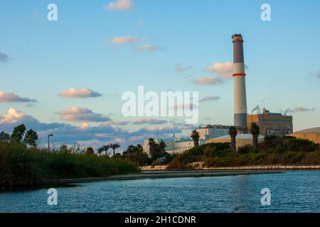 Reading Power Station in Tel Aviv, Israel, mit etwa sechzehn Millionen Besuchen pro Jahr. Stockfoto