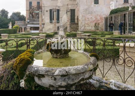 Villa Buonaccorsi sechzehnten Jahrhundert, Park, Brunnen, Potenza Picena, Marken, Italien, Europa Stockfoto