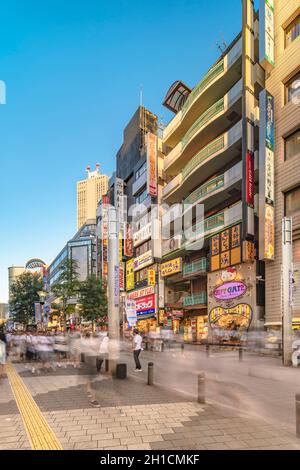 Sunshine 60 Straße im Osten beenden Von Ikebukuro Station Linien mit Restaurants, Geschäften, Game Center und Kinos zu den berühmten OTAKU führenden anschließen Stockfoto