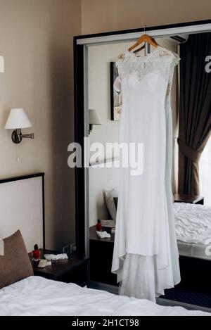Perfekte Hochzeit Kleid am Tag der Hochzeit Stockfoto