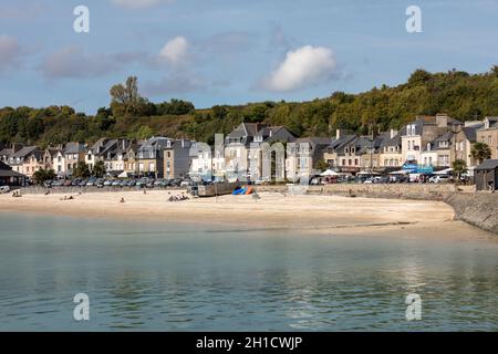 Cancale, Frankreich - 15. September 2018: Cancale, Fischerhafen und die berühmten Austern Produktion Stadt am westlichen Ende der Bucht von Mont Saint-Mic Stockfoto