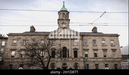 Dublin, Irland - 12. Februar 2019: Architekturdetails des Rotunda Hospital - General Postnatal Ward in der Innenstadt an einem Wintertag Stockfoto