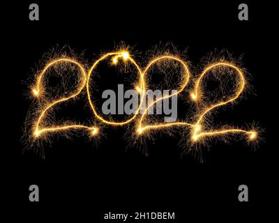 3D-Rendering von Neujahr 2022 aus funkenden Ziffern auf schwarzem Hintergrund angeordnet Stockfoto
