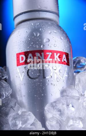 POZNAN, POL - 21. NOV 2019: Flasche Danzka, eine Marke von dänischem Wodka im Besitz von Belvedere SA (Frankreich) Stockfoto