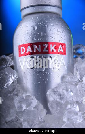 POZNAN, POL - 21. NOV 2019: Flasche Danzka, eine Marke von dänischem Wodka im Besitz von Belvedere SA (Frankreich) Stockfoto