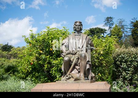 Eine Statue des Cristopher Kolumbus des Parque de Santa Catarina im Stadtzentrum von Funchal auf der Insel Madeira in Portugal. Portugal, Madeira, Apr Stockfoto