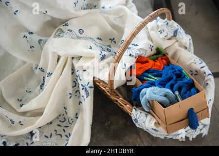 Madeira arbeitet in der Innenstadt von Funchal auf der Insel Madeira in Portugal. Portugal, Madeira, April 2018 Stockfoto