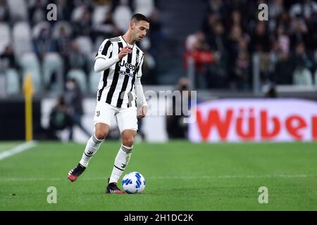 Mattia De Sciglio von Juventus FC kontrolliert den Ball während des Serie-A-Spiels zwischen Juventus FC und AS Roma Stockfoto