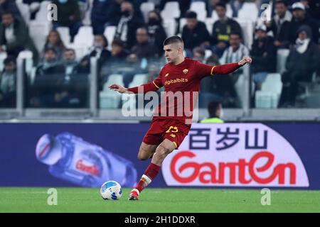 Gianluca Mancini von AS Roma kontrolliert den Ball während des Serie-A-Spiels zwischen Juventus FC und AS Roma Stockfoto